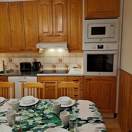 House Laehde アパート