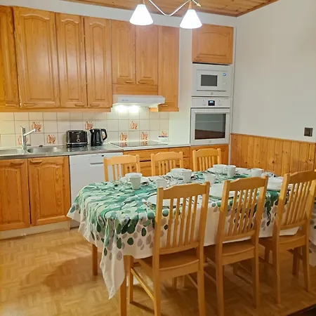 House Laehde アパート