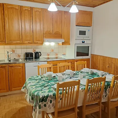 House Laehde アパート *